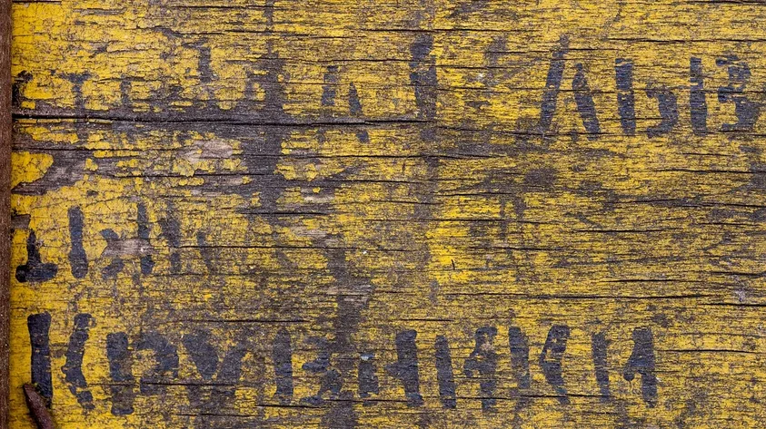 How to Paint a Furniture Wood